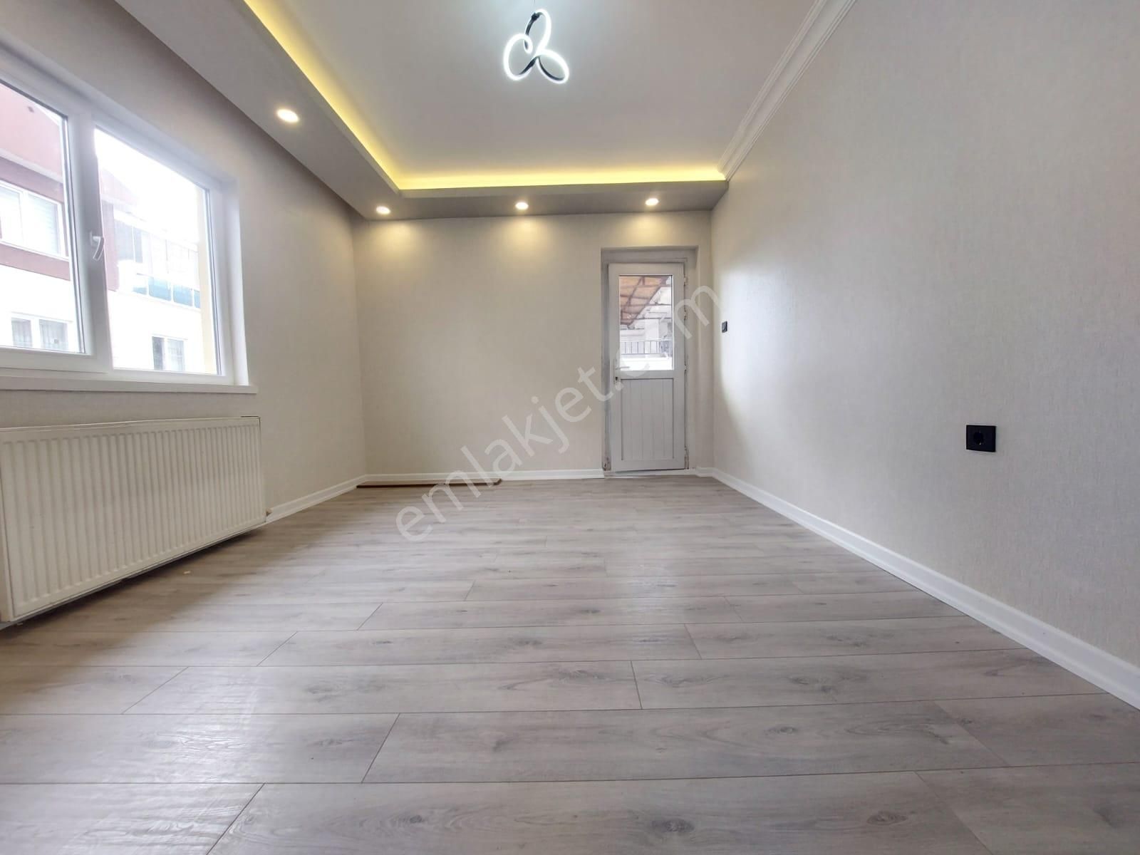 Elvan Mah Satılık 3+1 Ful Yapılı Kat Ta Geniş Daire - Görsel 9