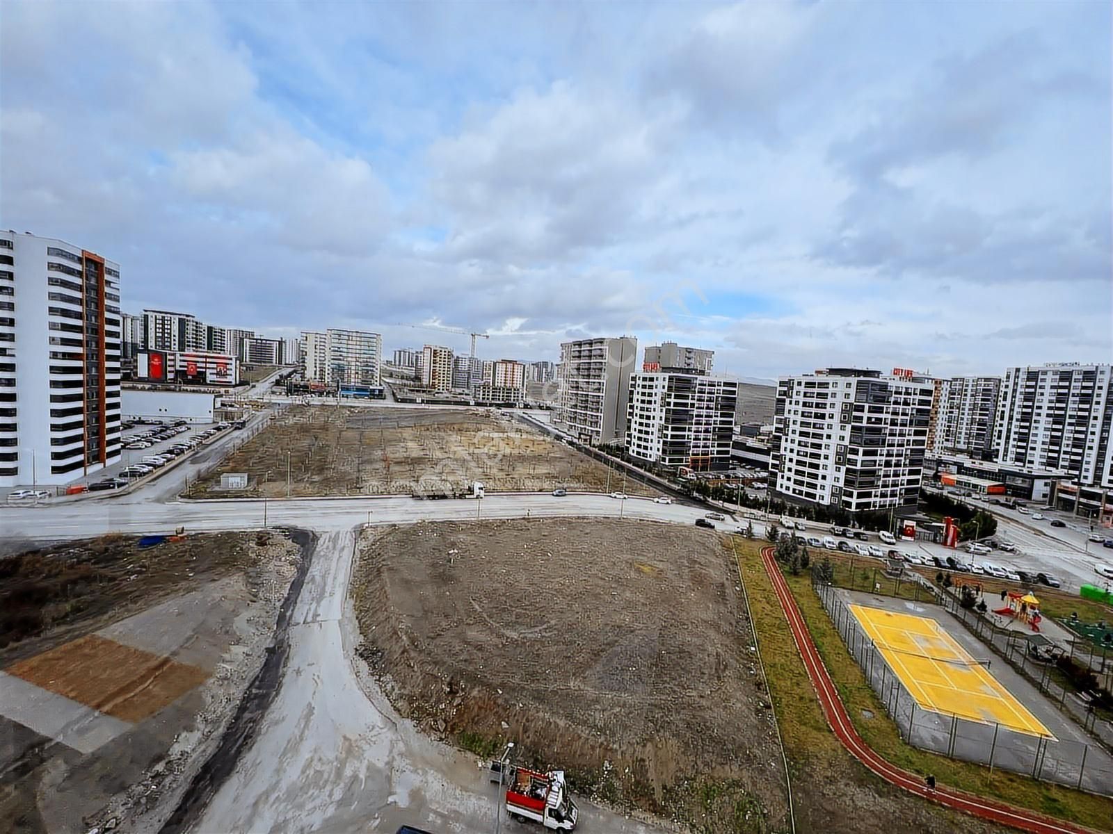 Cumhuriyet Mah. İst Yolu Metro Mevki Lüx Yapılı Manzaralı 2+1 - Görsel 6