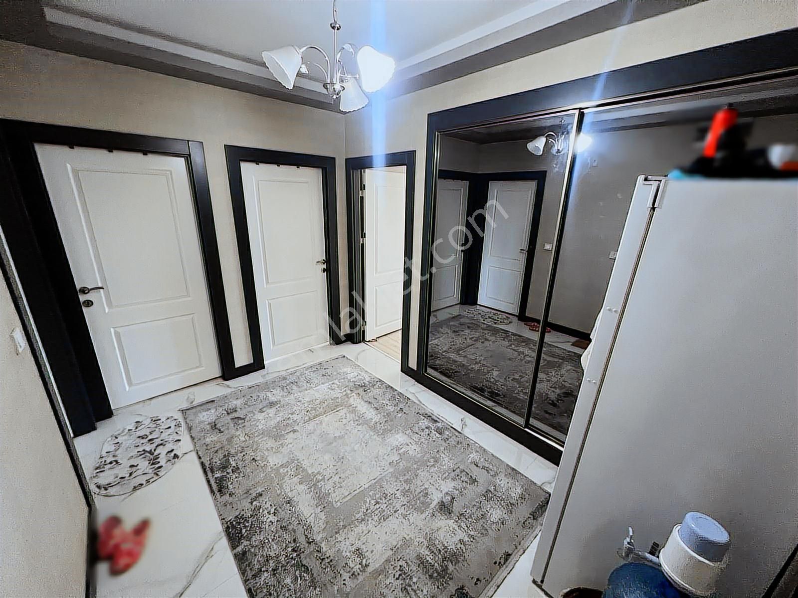 Cumhuriyet Mah. İst Yolu Metro Mevki Lüx Yapılı Manzaralı 2+1 - Görsel 16