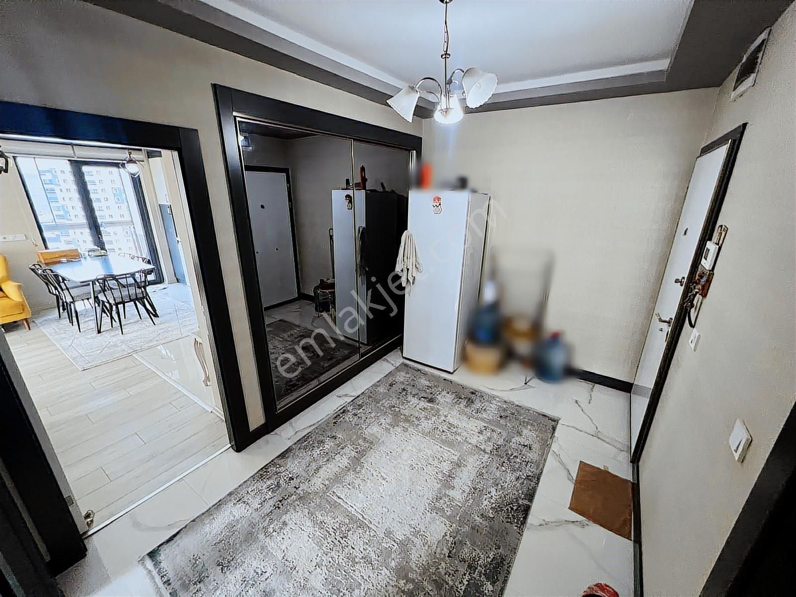 Cumhuriyet Mah. İst Yolu Metro Mevki Lüx Yapılı Manzaralı 2+1 - Görsel 18