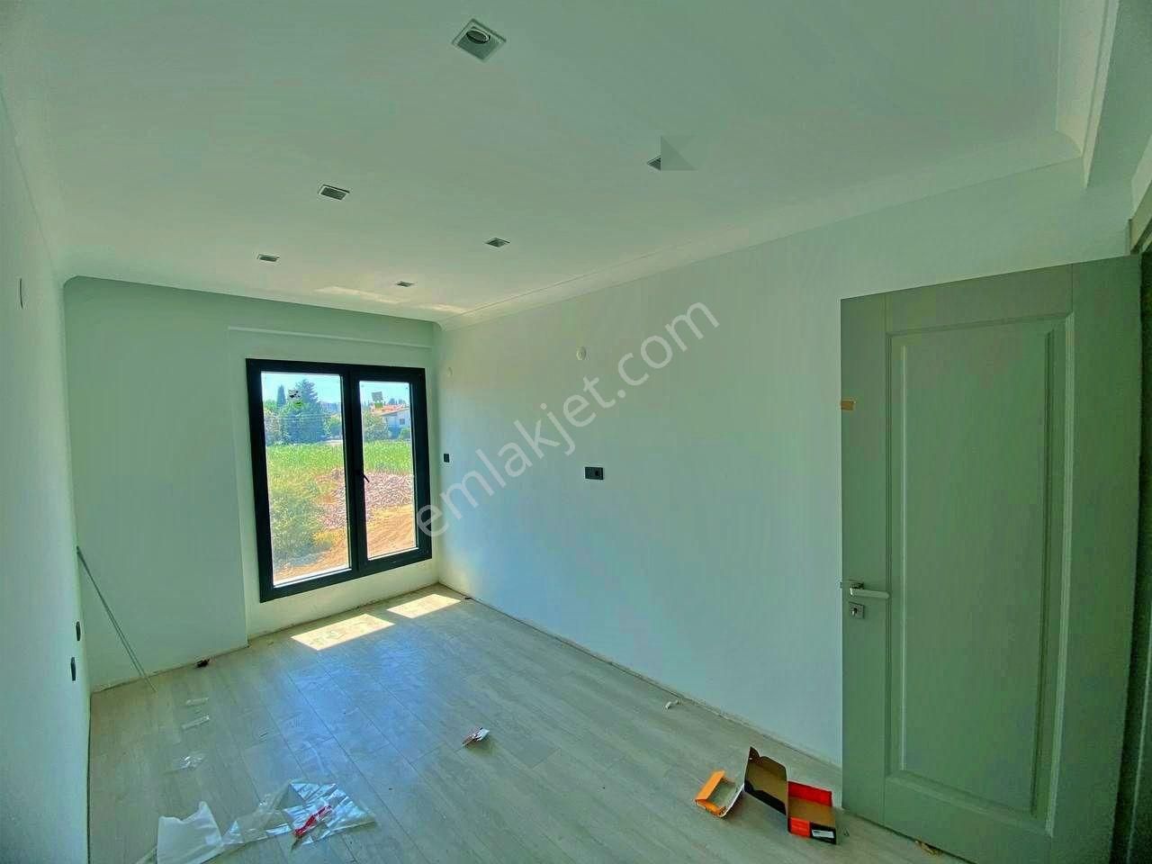 Uytundan Örende Site İçerisinde Müstakil Bahçeli 3+1 Villa - Görsel 16