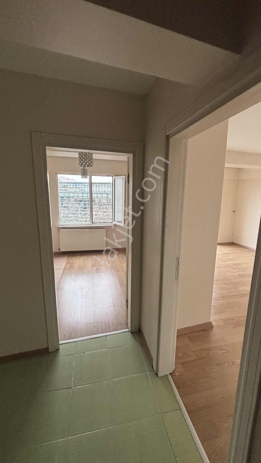 Gürsel Mahallesin'de 2+1 Kiralık Daire - Görsel 13