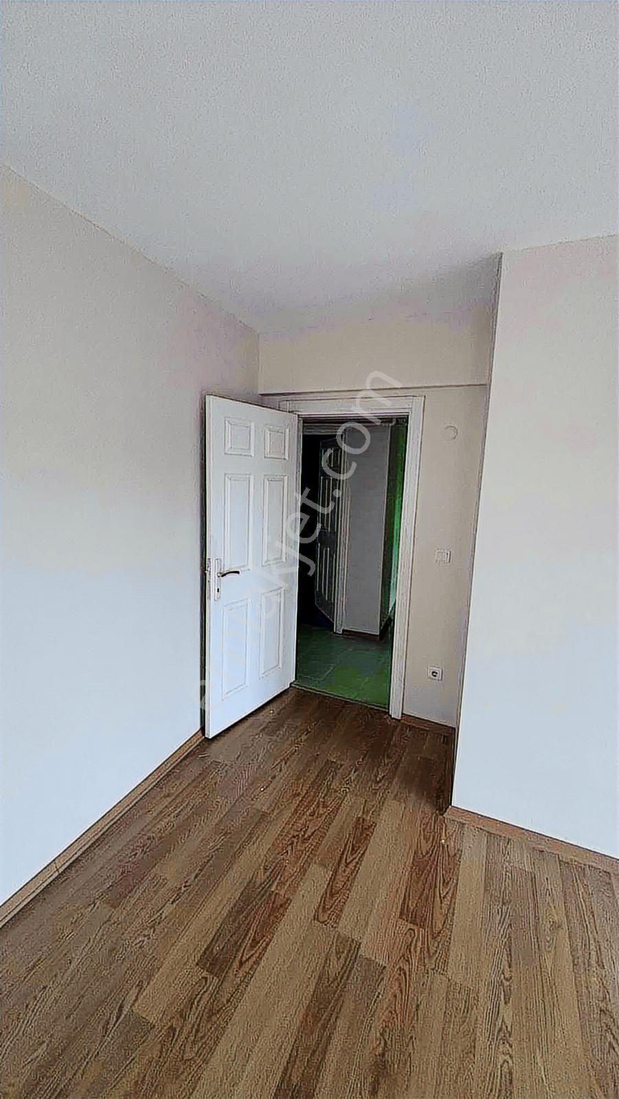 Gürsel Mahallesin'de 2+1 Kiralık Daire - Görsel 18