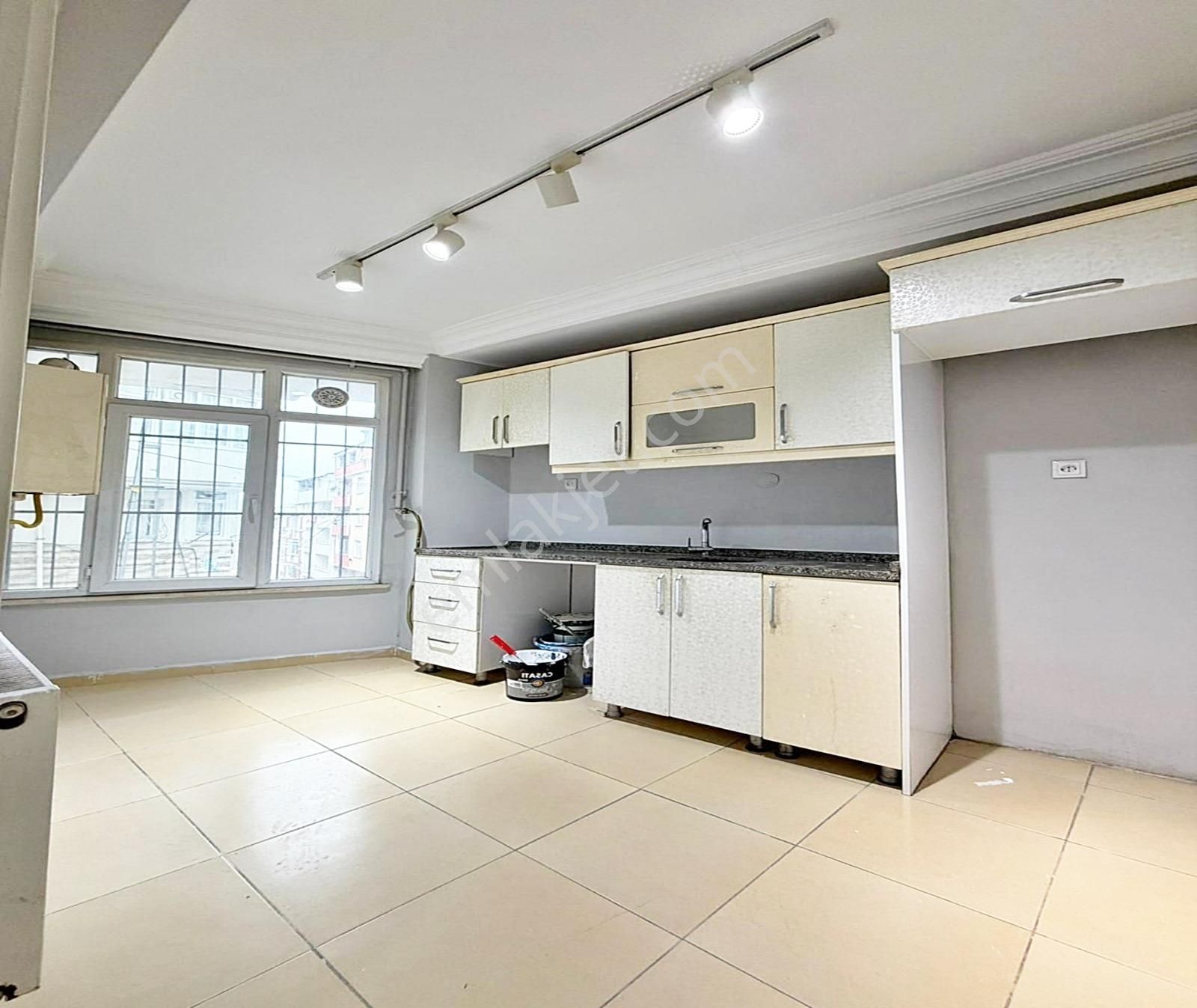 Esenyurt Kıraç İstiklal Mahallesinde Giriş Kat Sadece 1.875.000