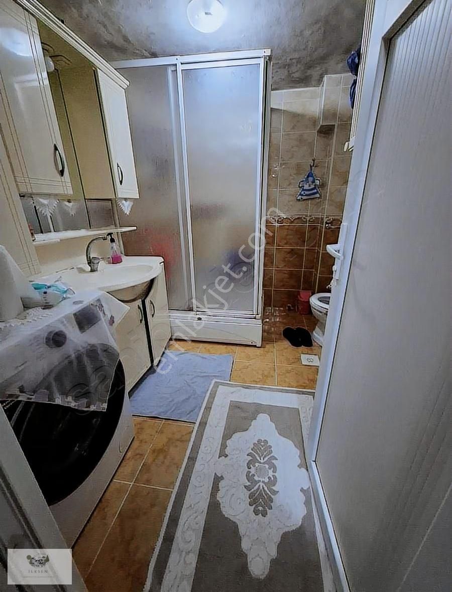 Bahçelievler Nevruz Sokakta Caddeye Yakın 100m2 Kat 3 - Görsel 6