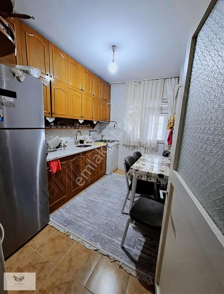 Bahçelievler Nevruz Sokakta Caddeye Yakın 100m2 Kat 3 - Görsel 4