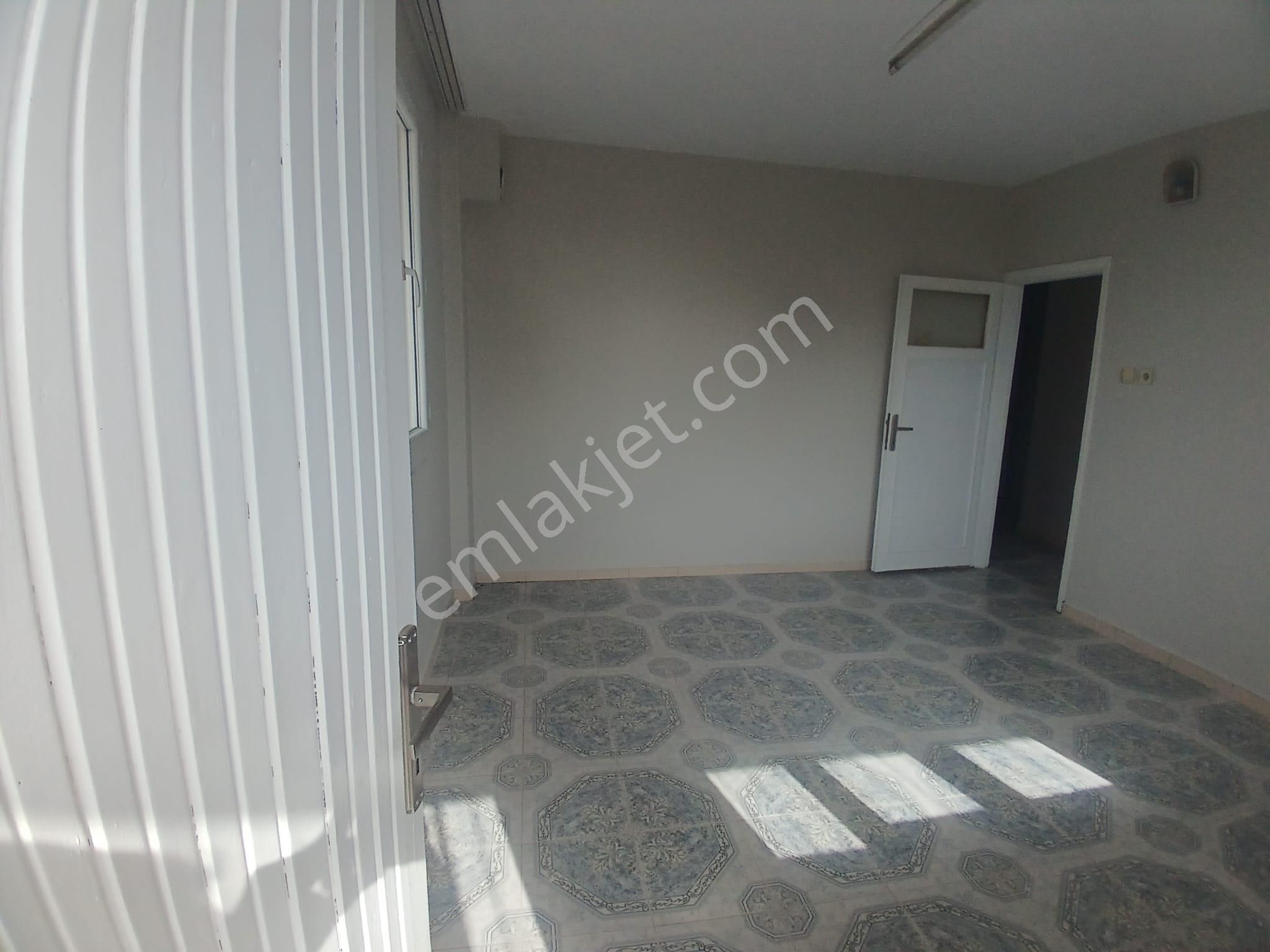 Adana Sarıçam Yeşiltepede 2+1 Geniş Doğalgaz Sobalı Kozan Yoluna Yakın Fırsat Daire - Görsel 7