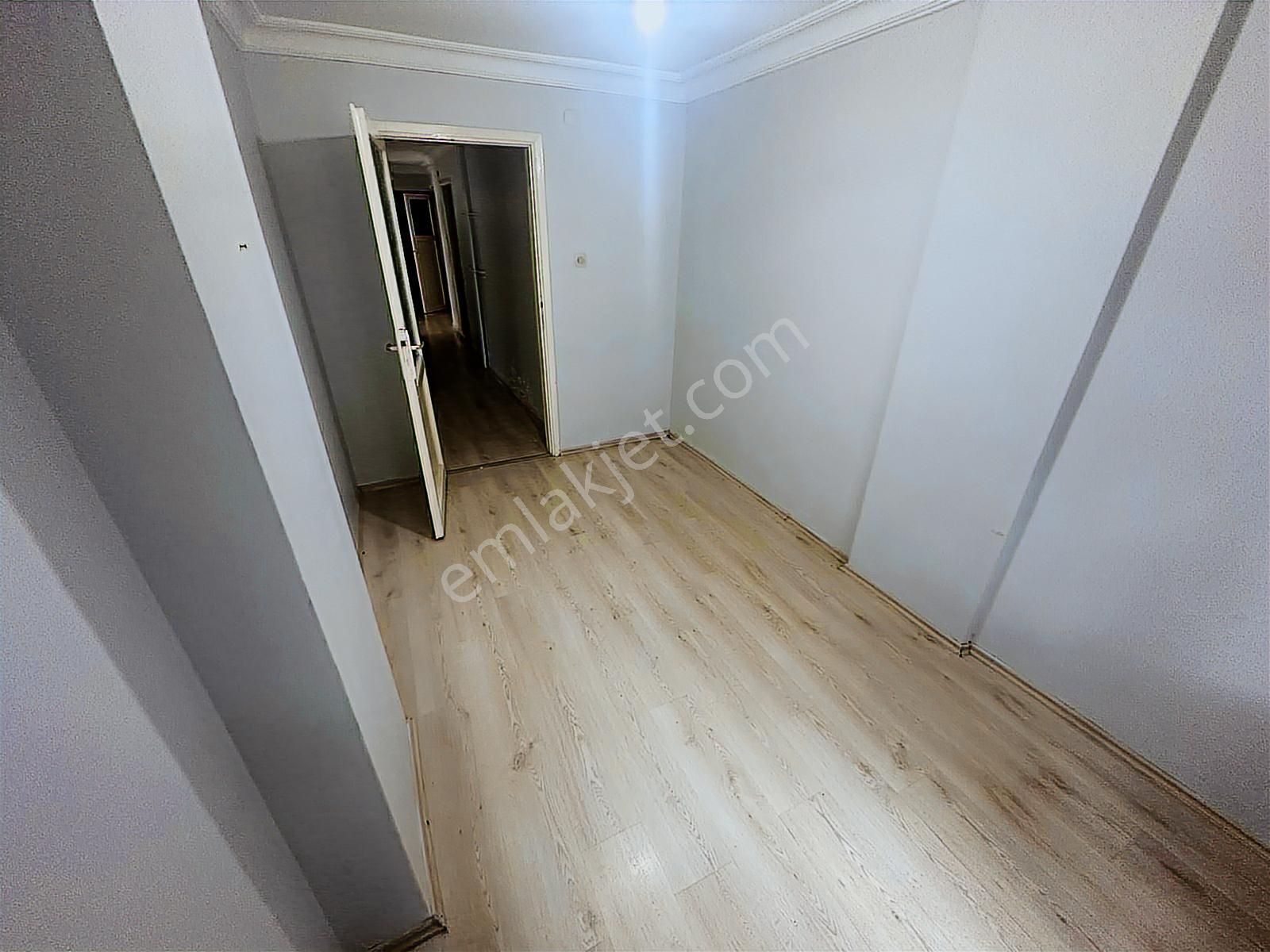 Kiralık Daire Site İçinde Otoparklı 3+1 120 M² - Görsel 6