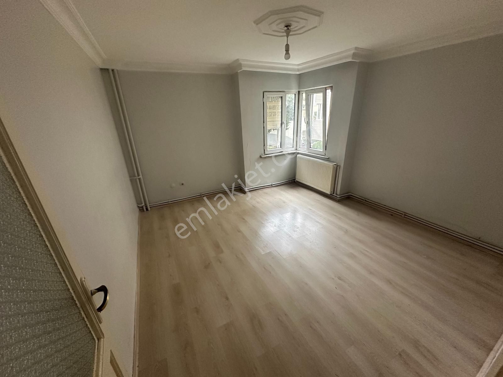 Kiralık Daire Site İçinde Otoparklı 3+1 120 M² - Görsel 13