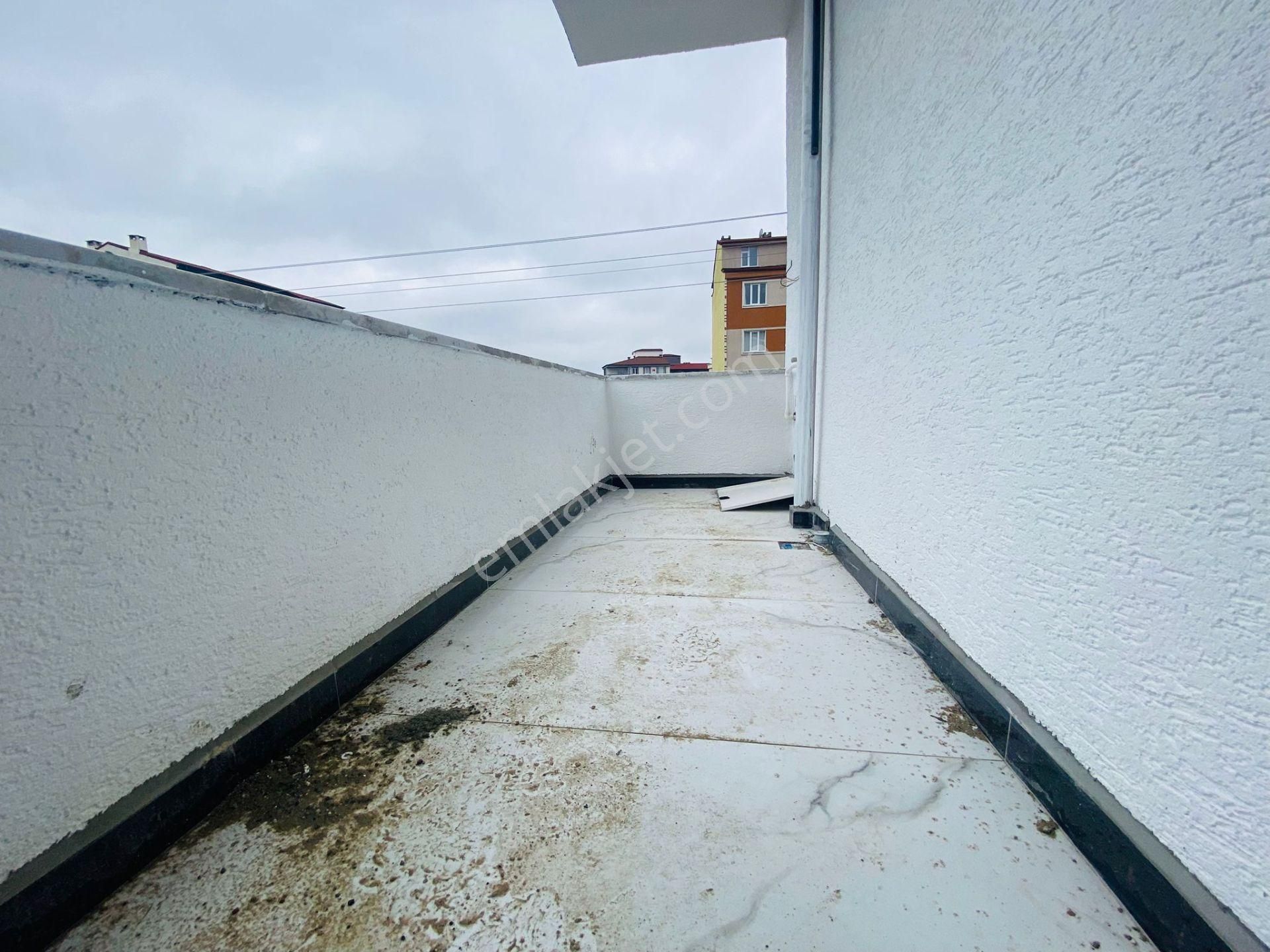 Güven'den Kapaklı'da Caddeye Yakın,ara Kat Ön Cephe 2+1 Daire - Görsel 11