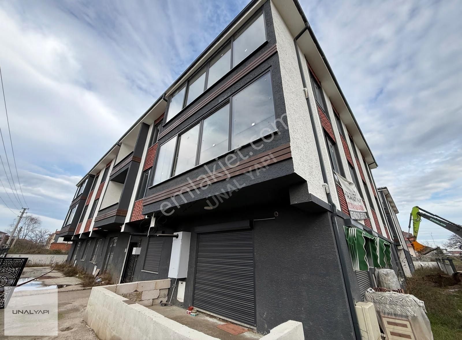 Butik Sitede Ayrıcalıklı Yaşam | Denize Yakın Verandalı 1+1