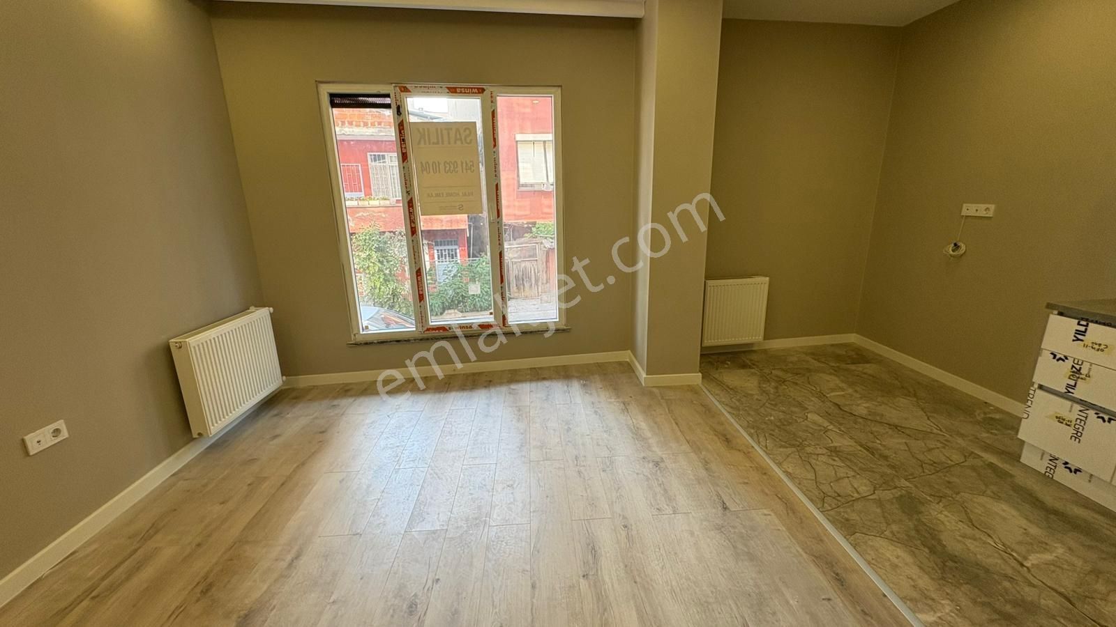 Yeşilova Mahallesi'nde Metrobüse Yakın, Fırsat 1+1 Satılık Daire - Görsel 4