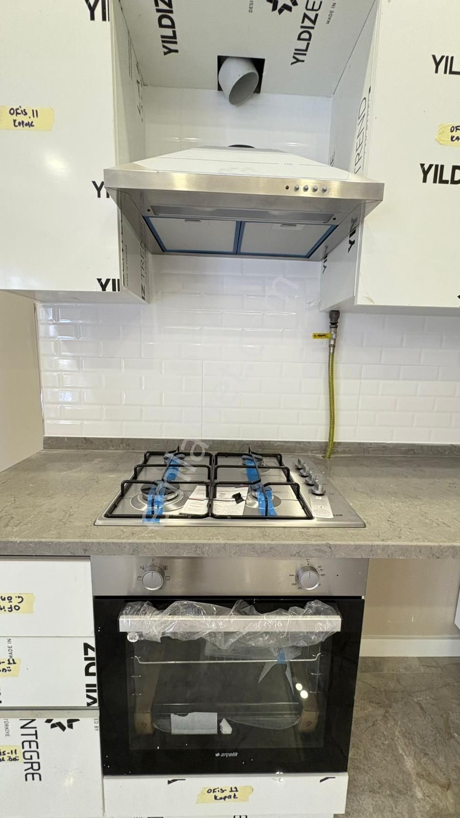 Yeşilova Mahallesi'nde Metrobüse Yakın, Fırsat 1+1 Satılık Daire - Görsel 8