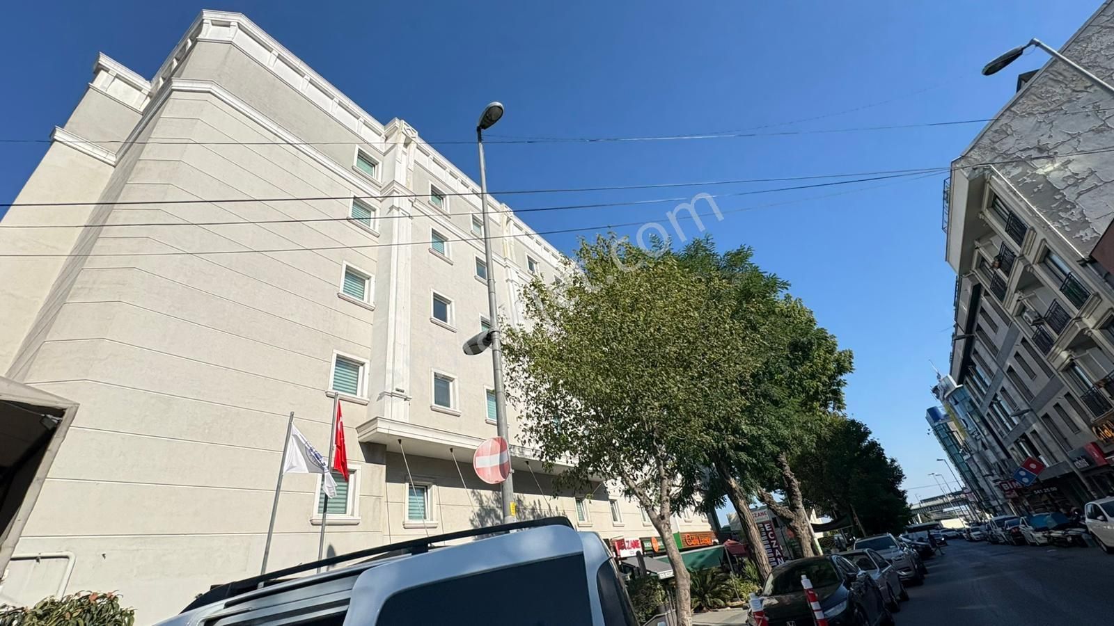 Yeşilova Mahallesi'nde Metrobüse Yakın, Fırsat 1+1 Satılık Daire - Görsel 33