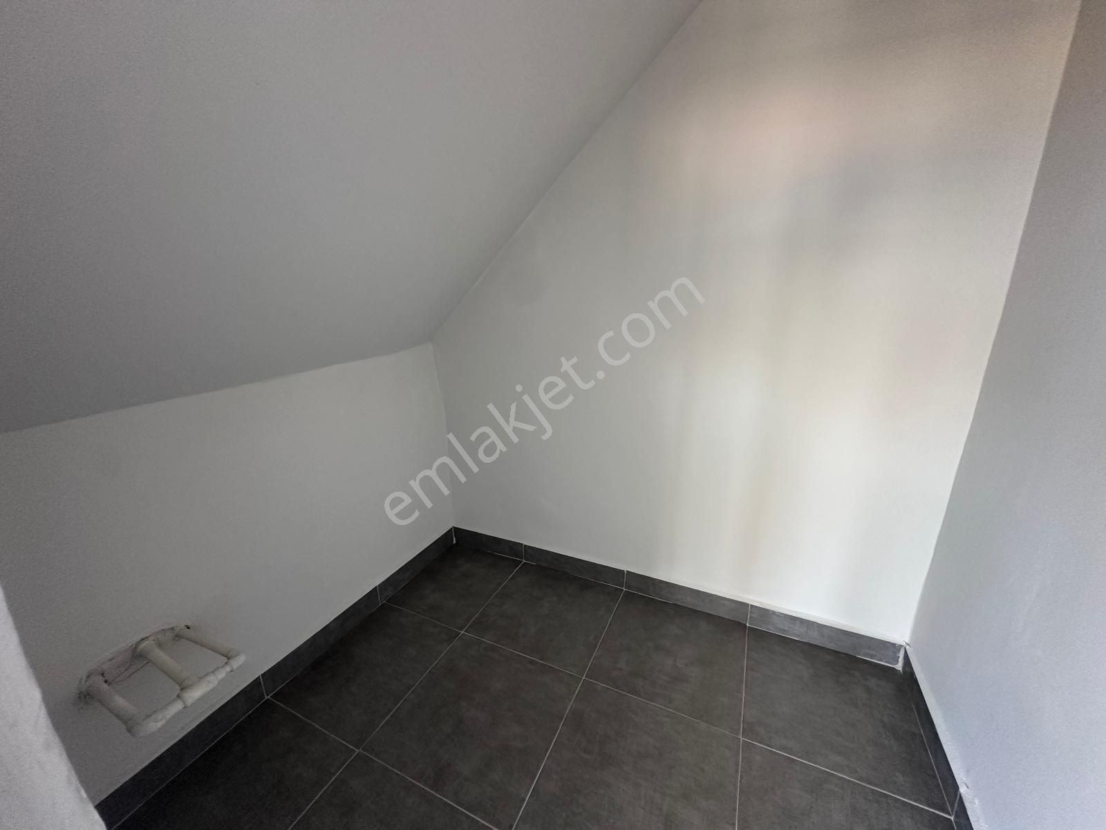 Öğretmenevi Yanında Takasa Açık Şık Tasarım 3+1 Dubleks - Görsel 27