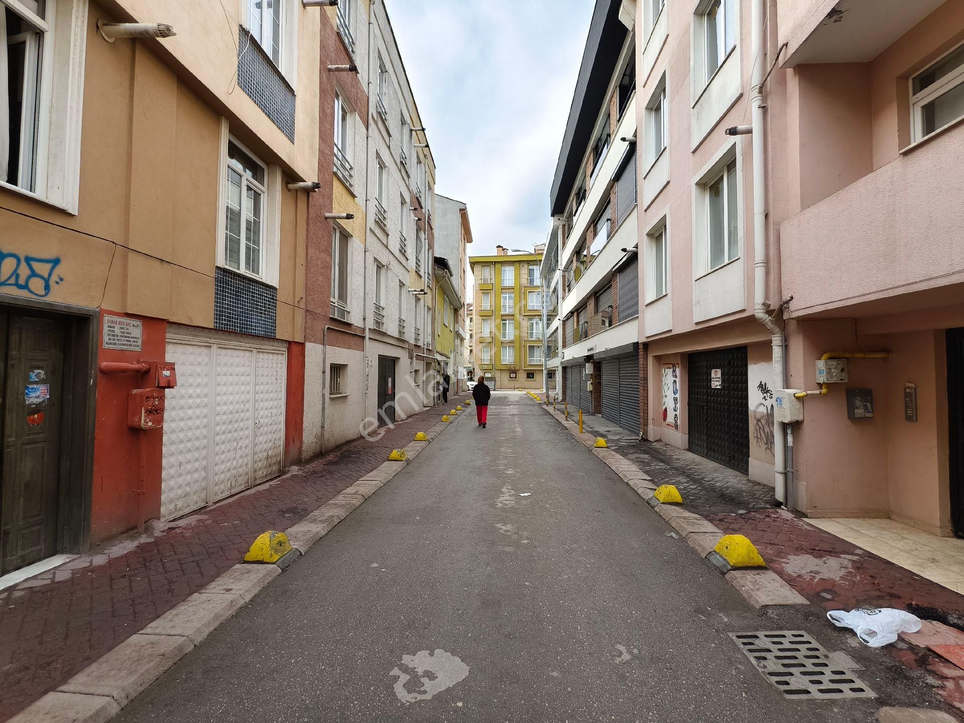 Pera'dan Eskibağlar Yengi Sk. Eşyalı Kiralık 1+0 Geniş Daire - Görsel 14