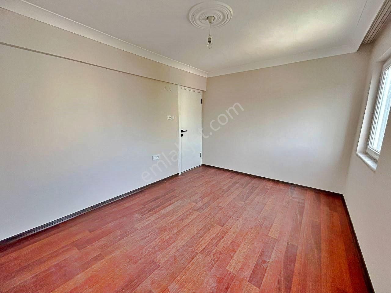 Uytundan Akçay'da Denize 400 Metre 3+1 Bahçeli Satılık Villa - Görsel 33