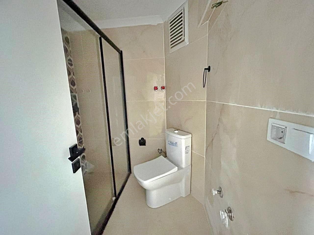 Uytundan Akçay'da Denize 400 Metre 3+1 Bahçeli Satılık Villa - Görsel 28