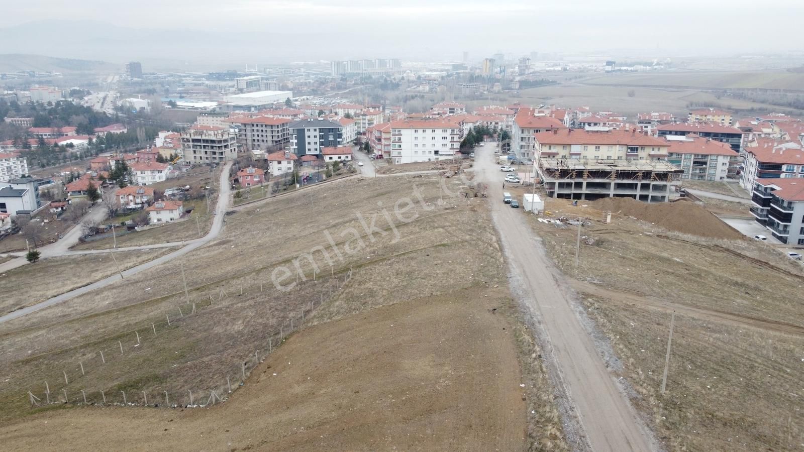 *altınova Da Yüksek Kat İmarlı Bi Daire Getirili Şehrin İçinde* - Görsel 35