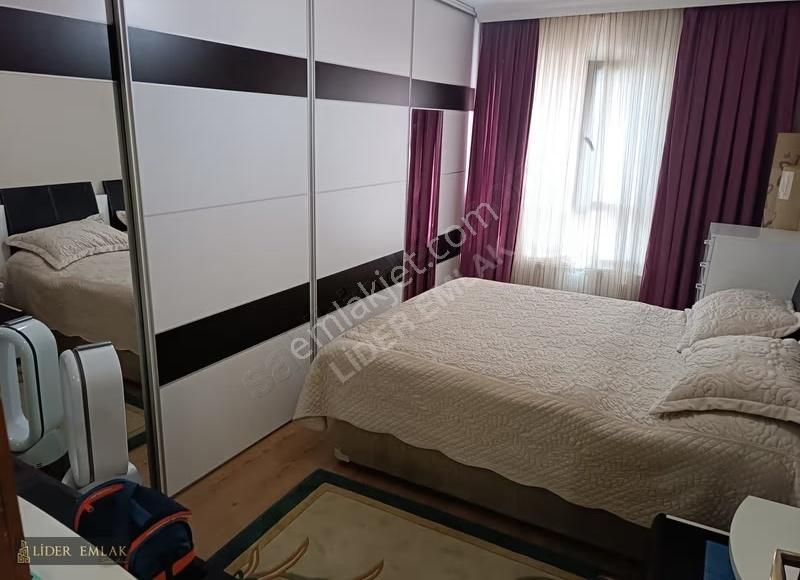 Ilı Lider Emlak'tan Ilı Ön Cephe Köşe Başı 3+1 Kiralık Daire - Görsel 2