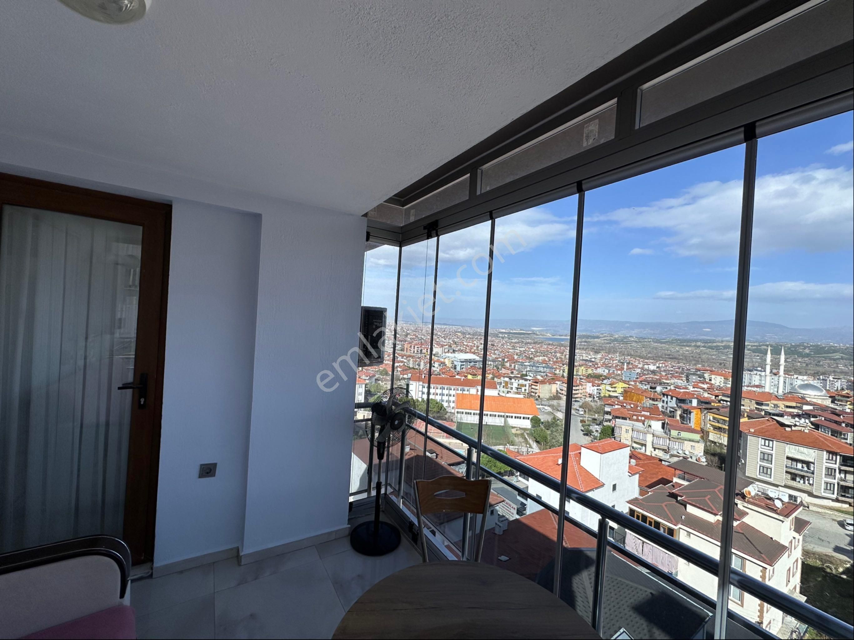 Denizli Manzaralı Depozitosuz Sıfır Eşyalı Cam Balkonlu Apart - Görsel 2