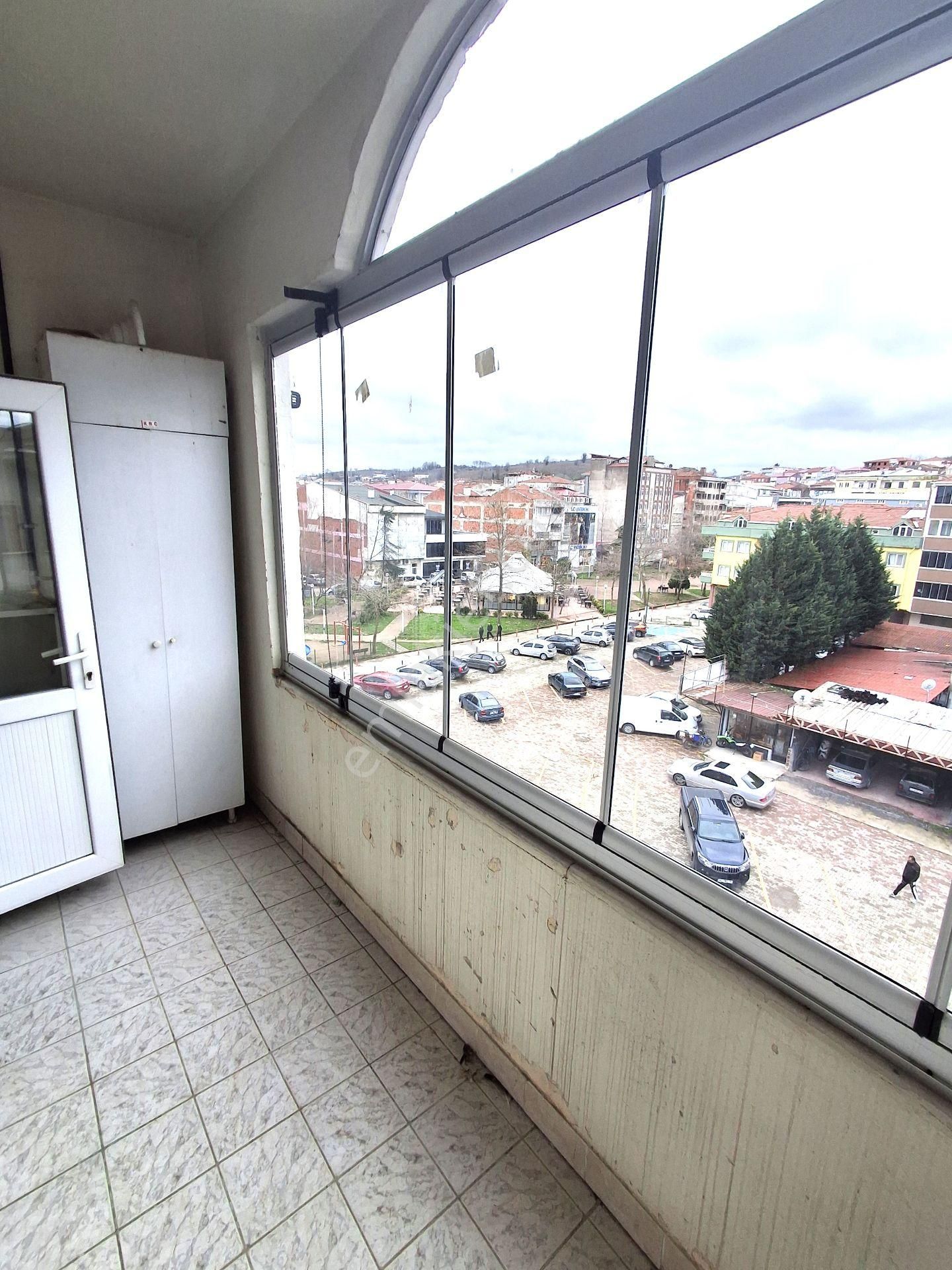 Karasu Merkezde 2+1 Geniş Önü Açık Satılık Daire - Görsel 27