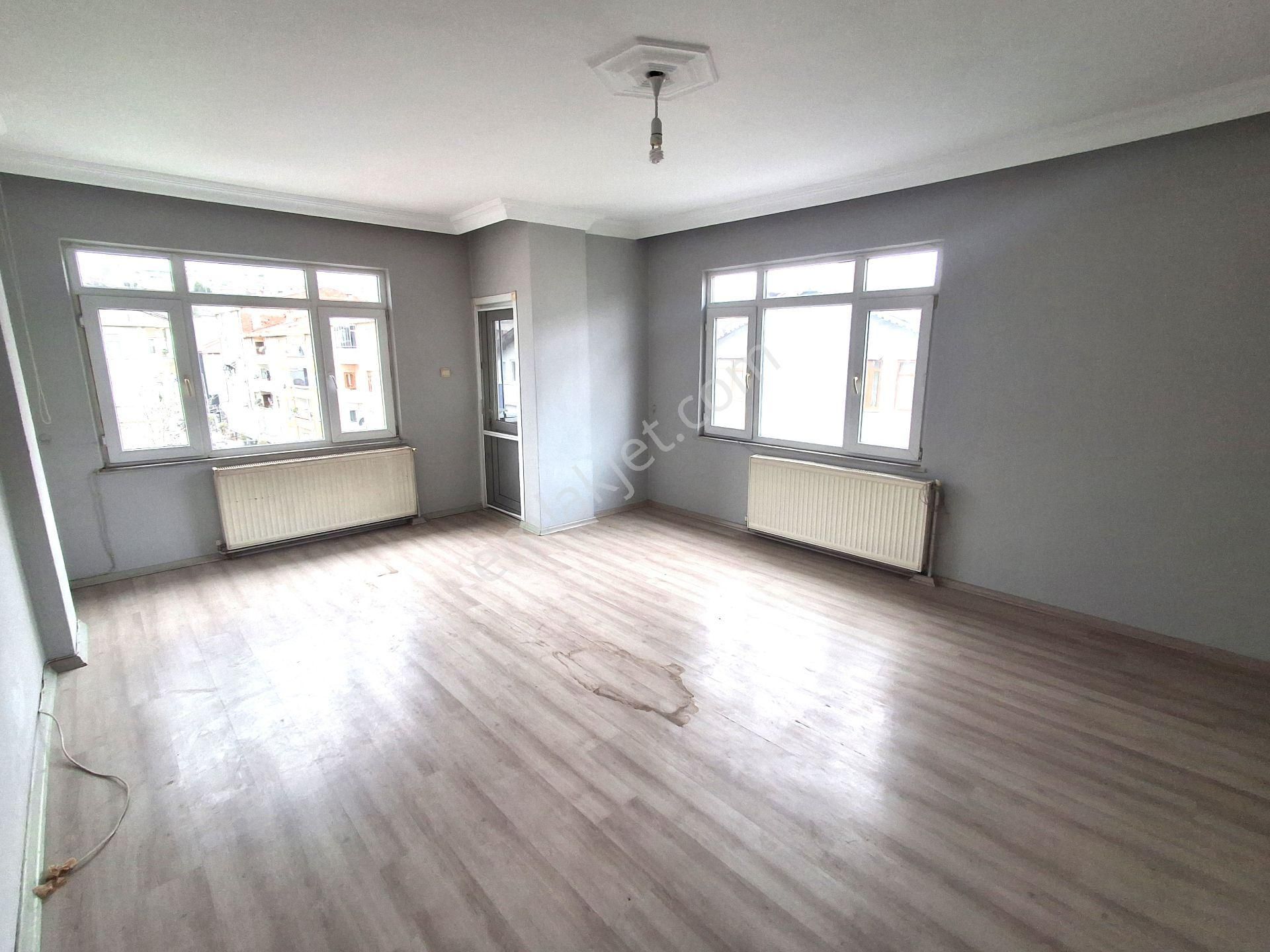 Karasu Merkezde 2+1 Geniş Önü Açık Satılık Daire - Görsel 2