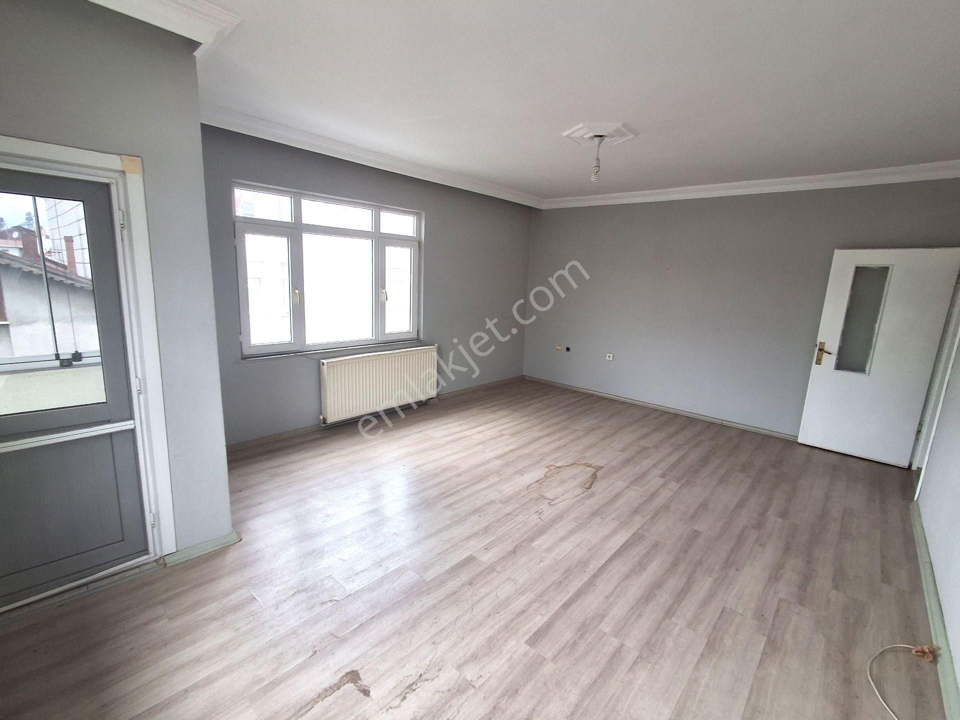 Karasu Merkezde 2+1 Geniş Önü Açık Satılık Daire - Görsel 3