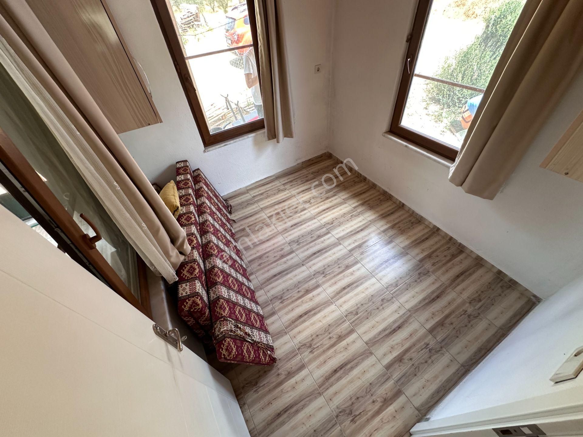 Mera Emlaktan Dereli Köyünde Ev+dam+su+ Mevcut 9.775m2 Zeytinlik - Görsel 7