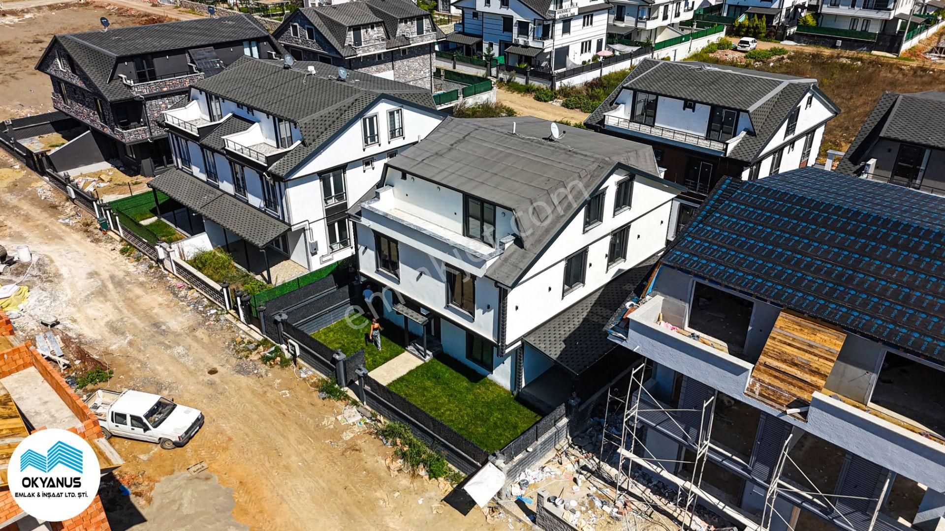 Sakarya Kocaalide Müstakil Bahçe Kullanımlı Villa!!!447 - Görsel 3