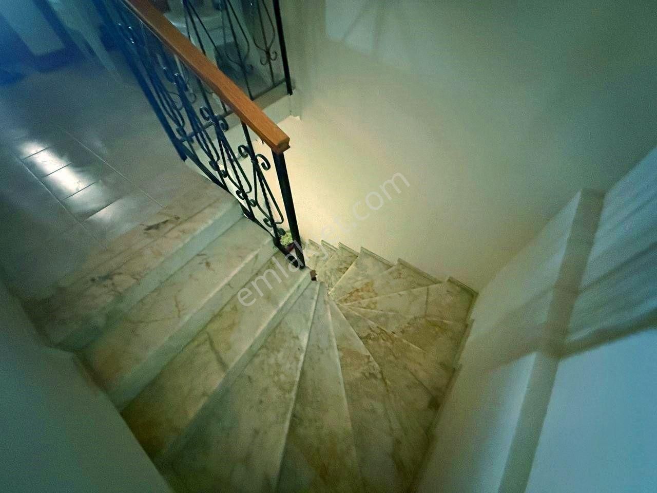 Uytundan Akçay-güre Arasında Denize 400 Metre 3+1 Satılık Villa - Görsel 35