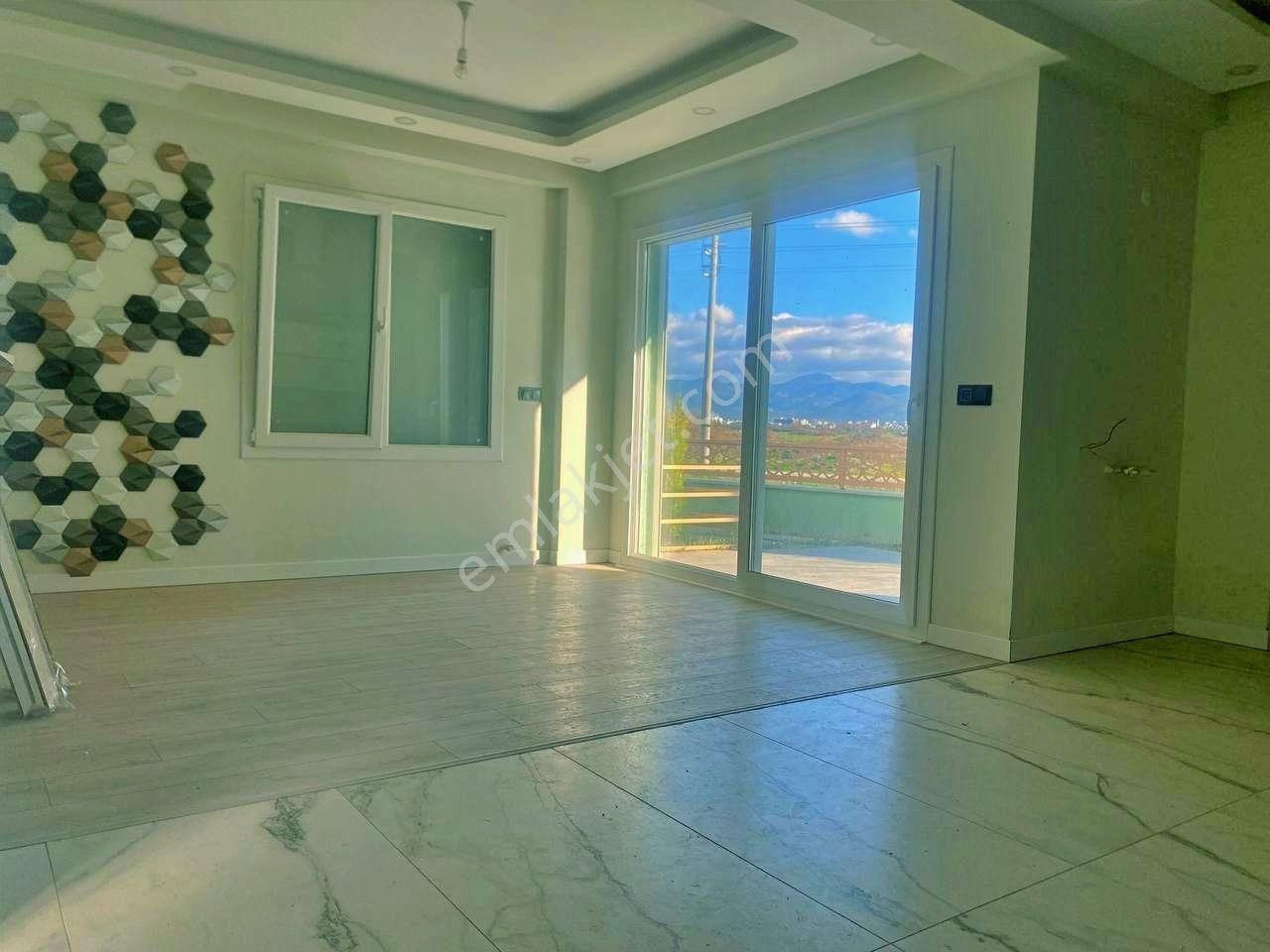 Uytundan Burhaniye Örende Sahile Yakın Bahçeli Sıfır 3+1 Villa - Görsel 31