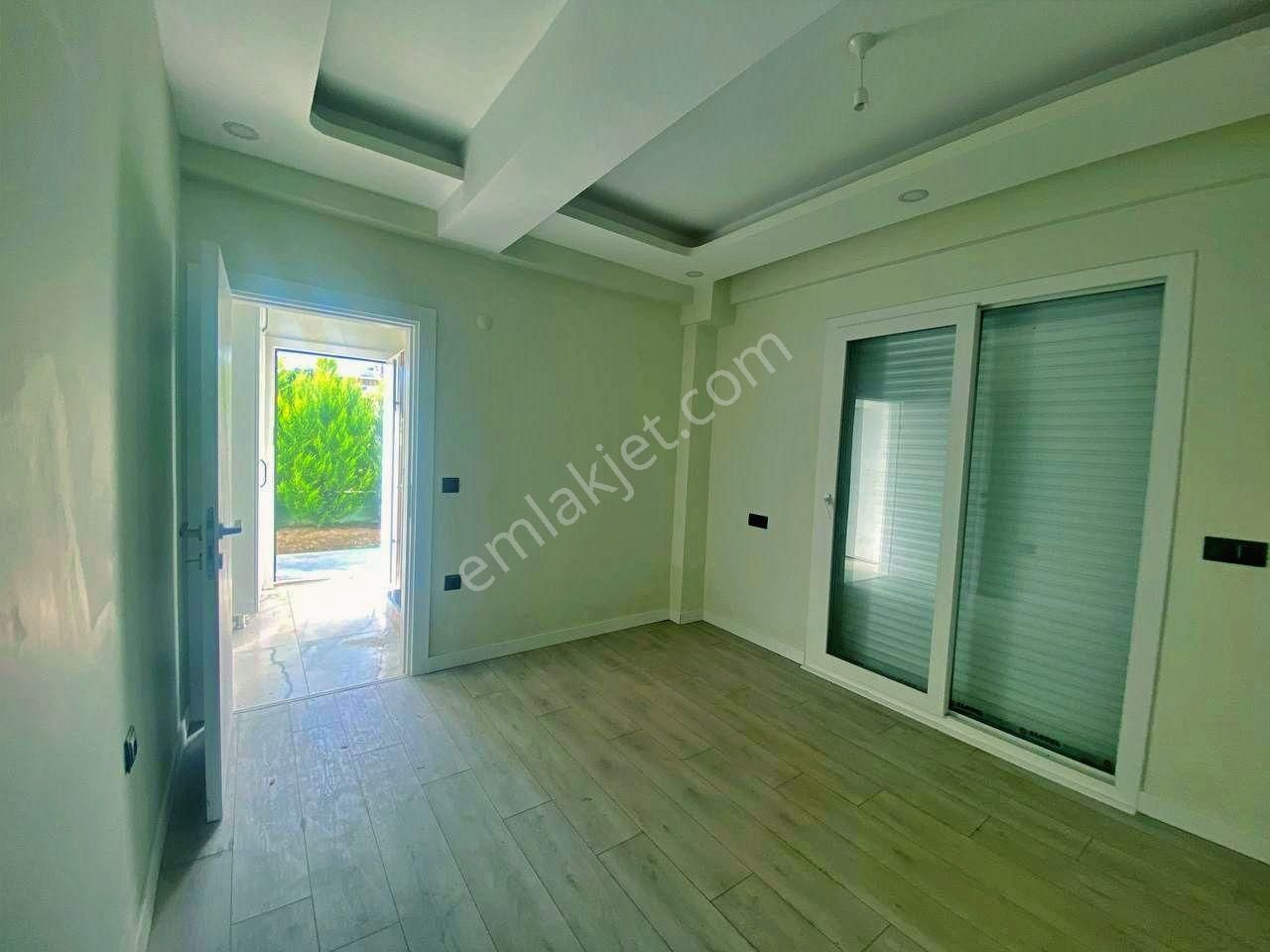 Uytundan Burhaniye Örende Sahile Yakın Bahçeli Sıfır 3+1 Villa - Görsel 18
