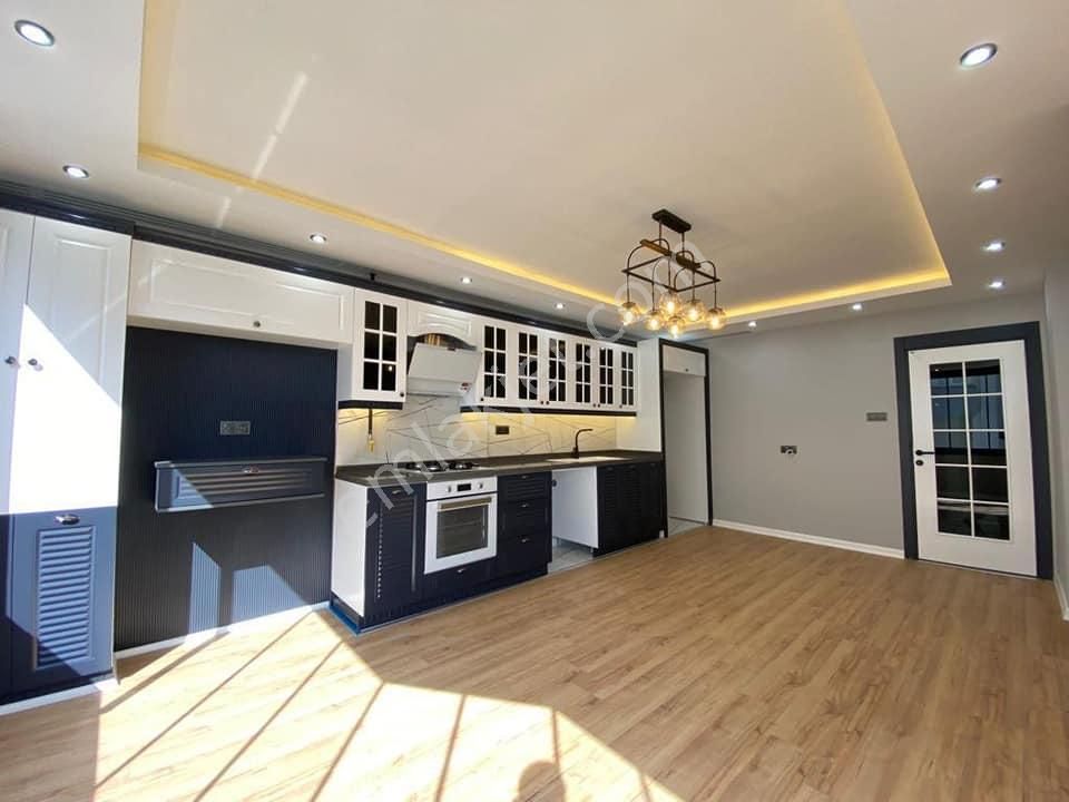 Metrobüse 7'dk Yürüme Mesafesinde 3+1 Otoparklı Şık Tasarımlı Dairemiz... - Görsel 2