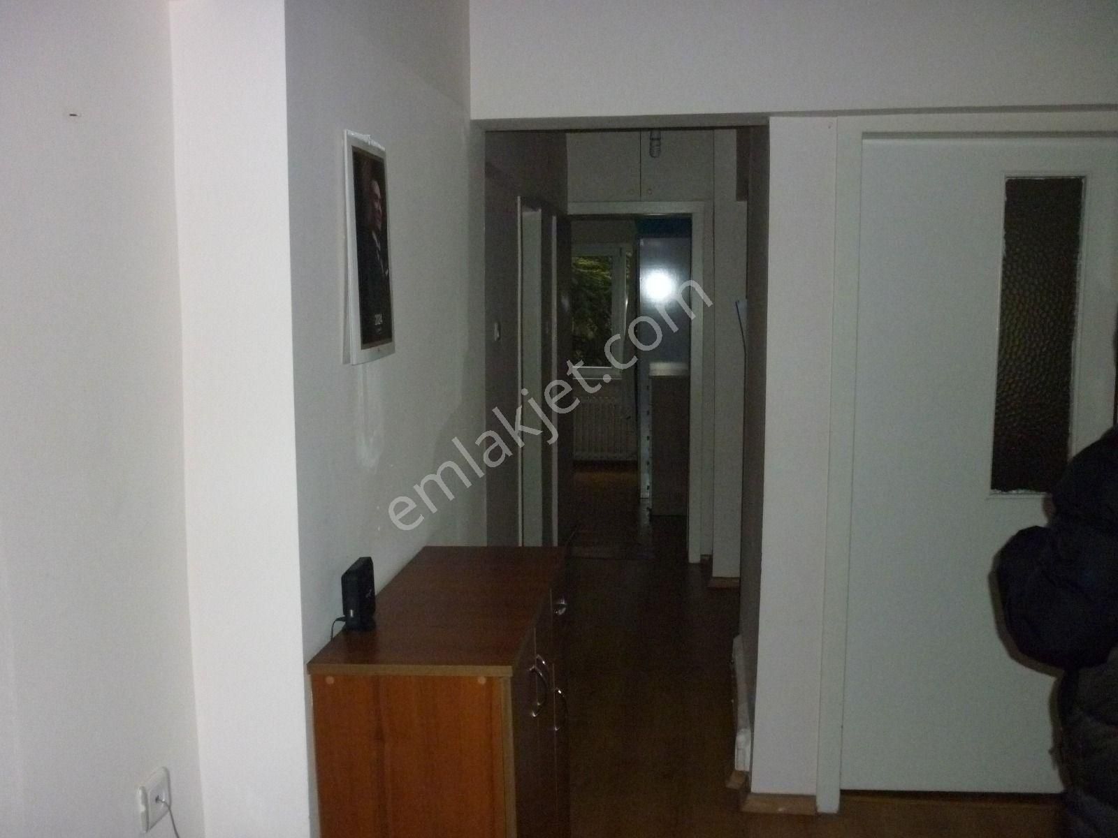 Fatih Mahallesinde 3+1 Site İçinde Ara Kat Daire! - Görsel 15