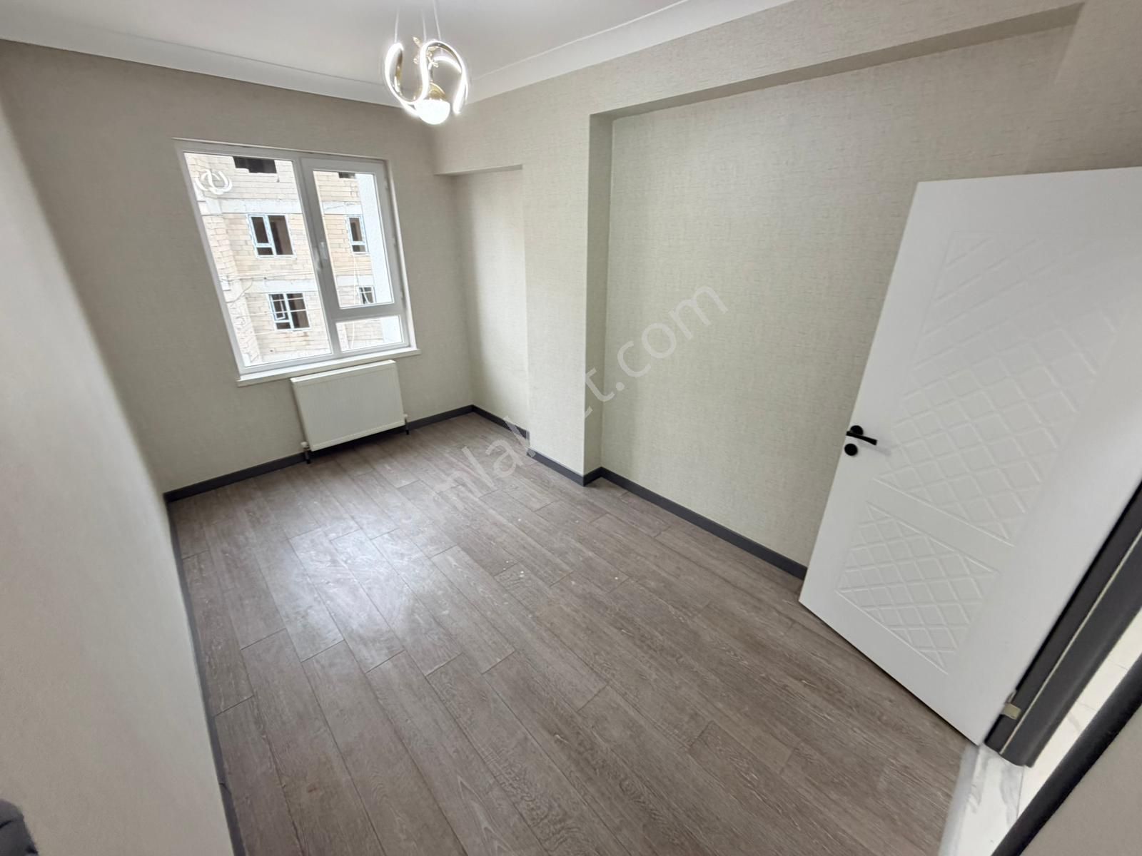 Keçiörende Cadde Yakını Sade Ve Şık Tasarımlı Ara Katta 3+1* - Görsel 22