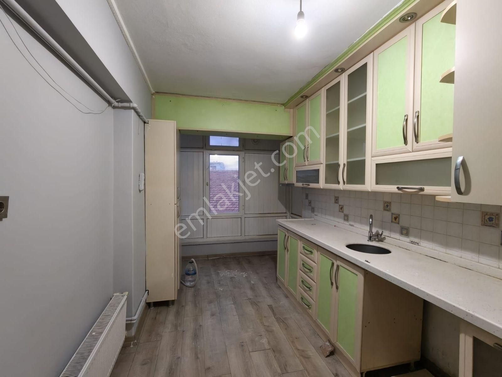 Huzur/mah/salı/pazarı/yanı/katta/4+1/mnz/yeri/düz/mantolama - Görsel 19