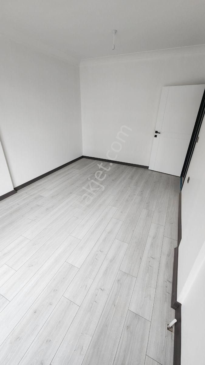 Bu Fırsat Kaçmaz 1.kat Konumunda Y.giriş Köşe Başı - Görsel 17