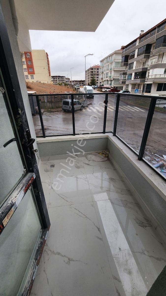 Bu Fırsat Kaçmaz 1.kat Konumunda Y.giriş Köşe Başı - Görsel 33