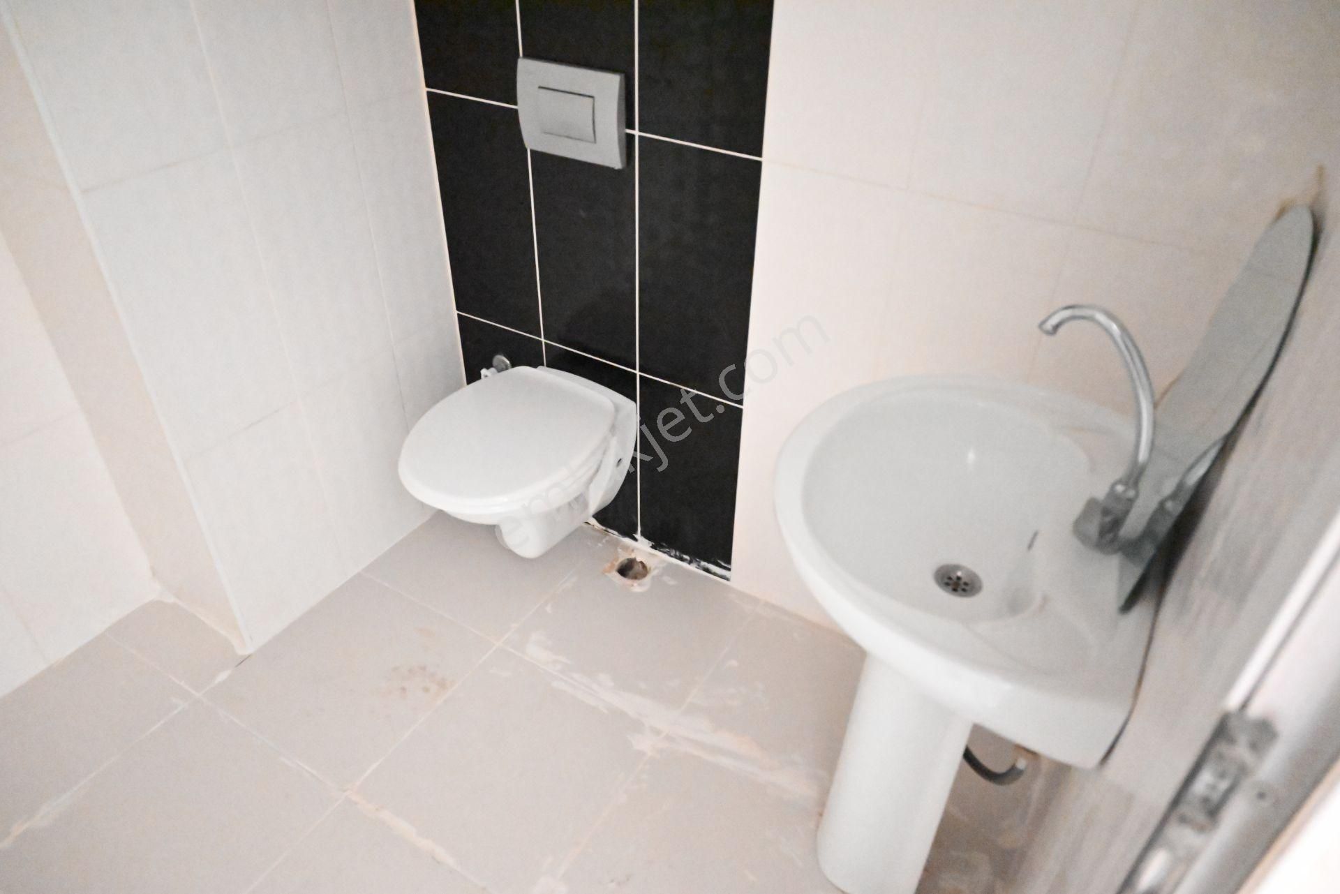 Üstünkent Emlak'tan Çiftlikköy'de Kiralık 1+0 Stüdyo Dairesi - Görsel 27