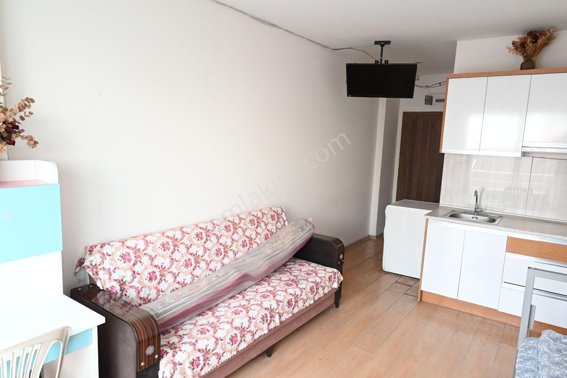 Üstünkent Emlak'tan Çiftlikköy'de Kiralık 1+0 Stüdyo Dairesi - Görsel 12