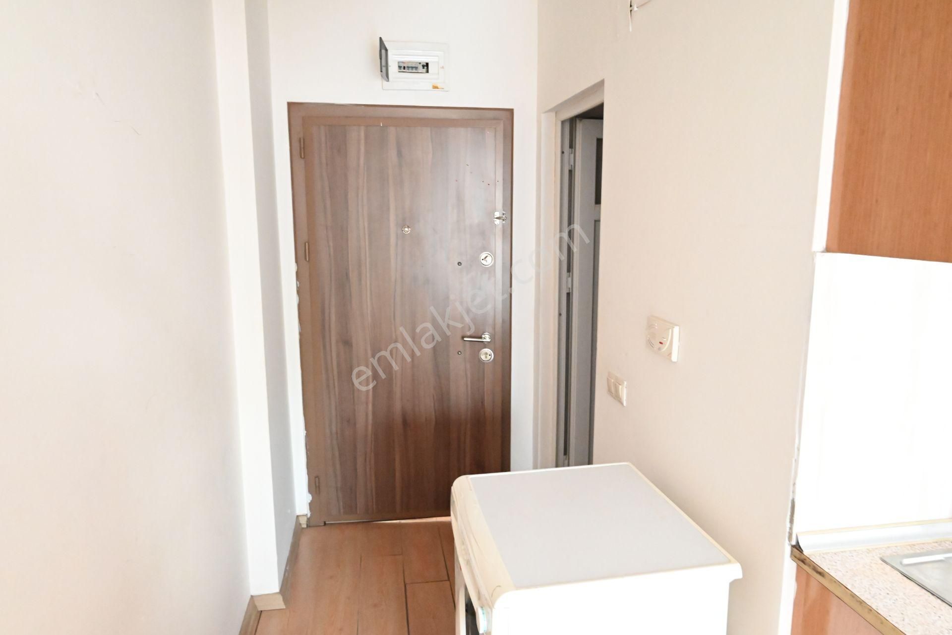 Üstünkent Emlak'tan Çiftlikköy'de Kiralık 1+0 Stüdyo Dairesi - Görsel 24