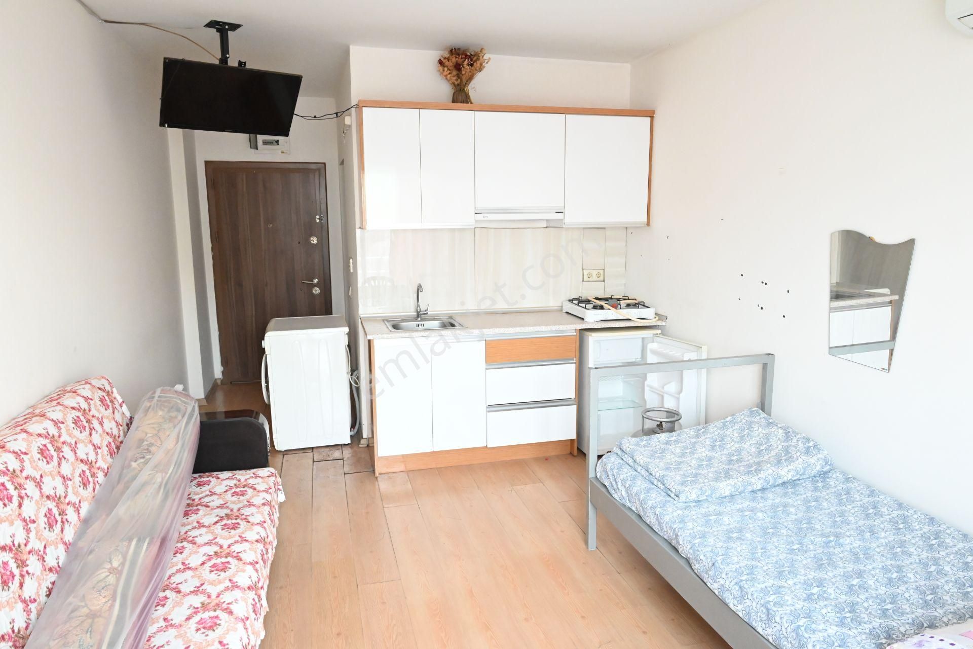 Üstünkent Emlak'tan Çiftlikköy'de Kiralık 1+0 Stüdyo Dairesi