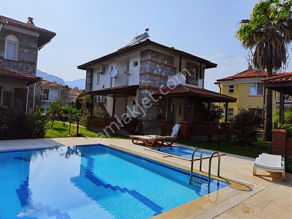 Muğla Dalyanda Satılık Doğal Taş 175 M2 Villa Son İndirim