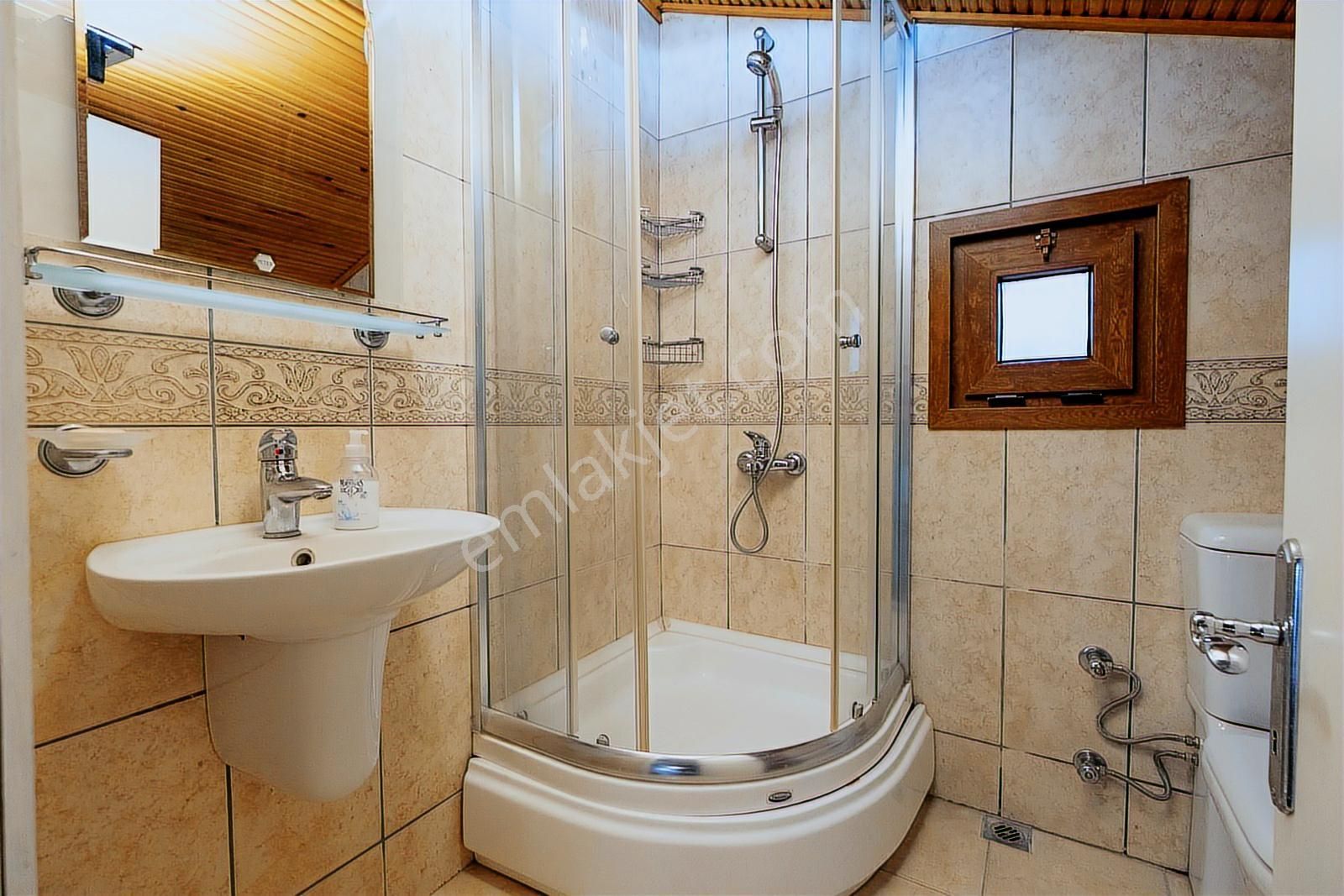 Çekmeköy Çamlıkent Sitesi 1056 M2 Arsa Paylı 4+2 Satılık Villa - Görsel 32