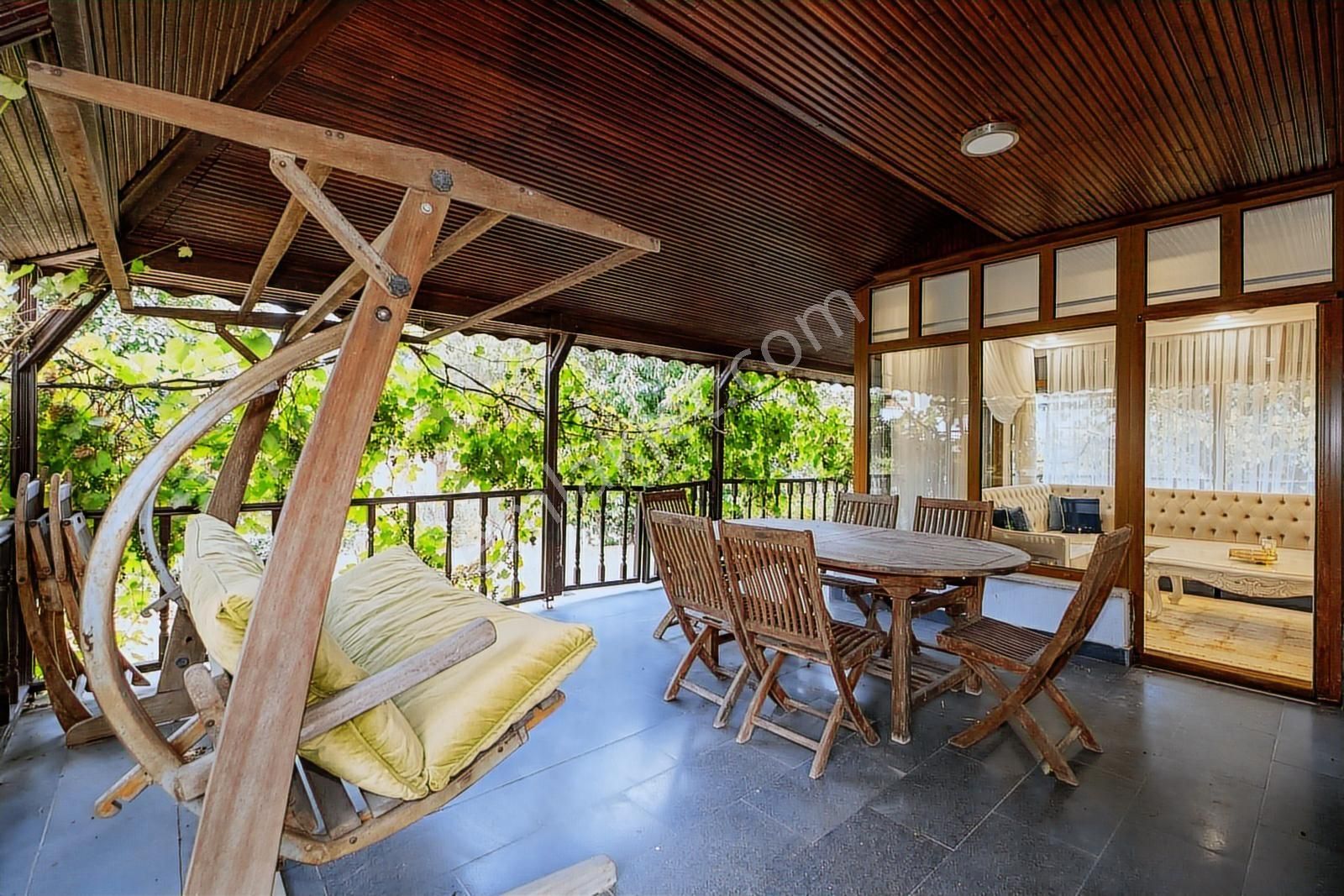 Çekmeköy Çamlıkent Sitesi 1056 M2 Arsa Paylı 4+2 Satılık Villa - Görsel 18