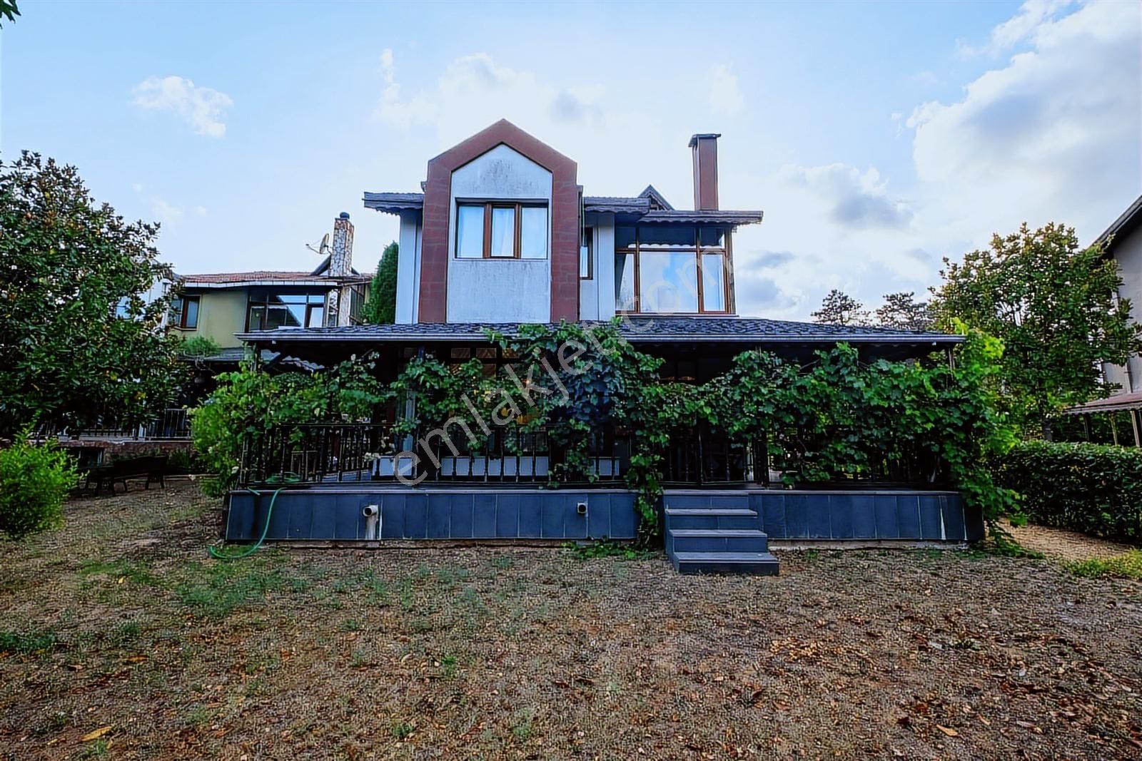 Çekmeköy Çamlıkent Sitesi 1056 M2 Arsa Paylı 4+2 Satılık Villa - Görsel 23