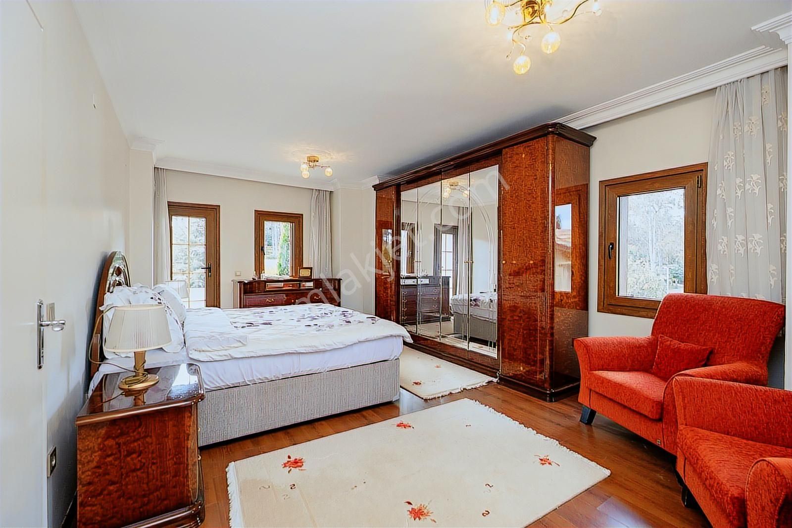 Çekmeköy Çamlıkent Sitesi 1056 M2 Arsa Paylı 4+2 Satılık Villa - Görsel 25