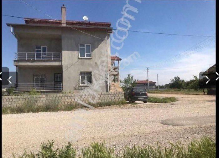 2.5 Katlı Müstakil 3+1den İki Daire - Görsel 6