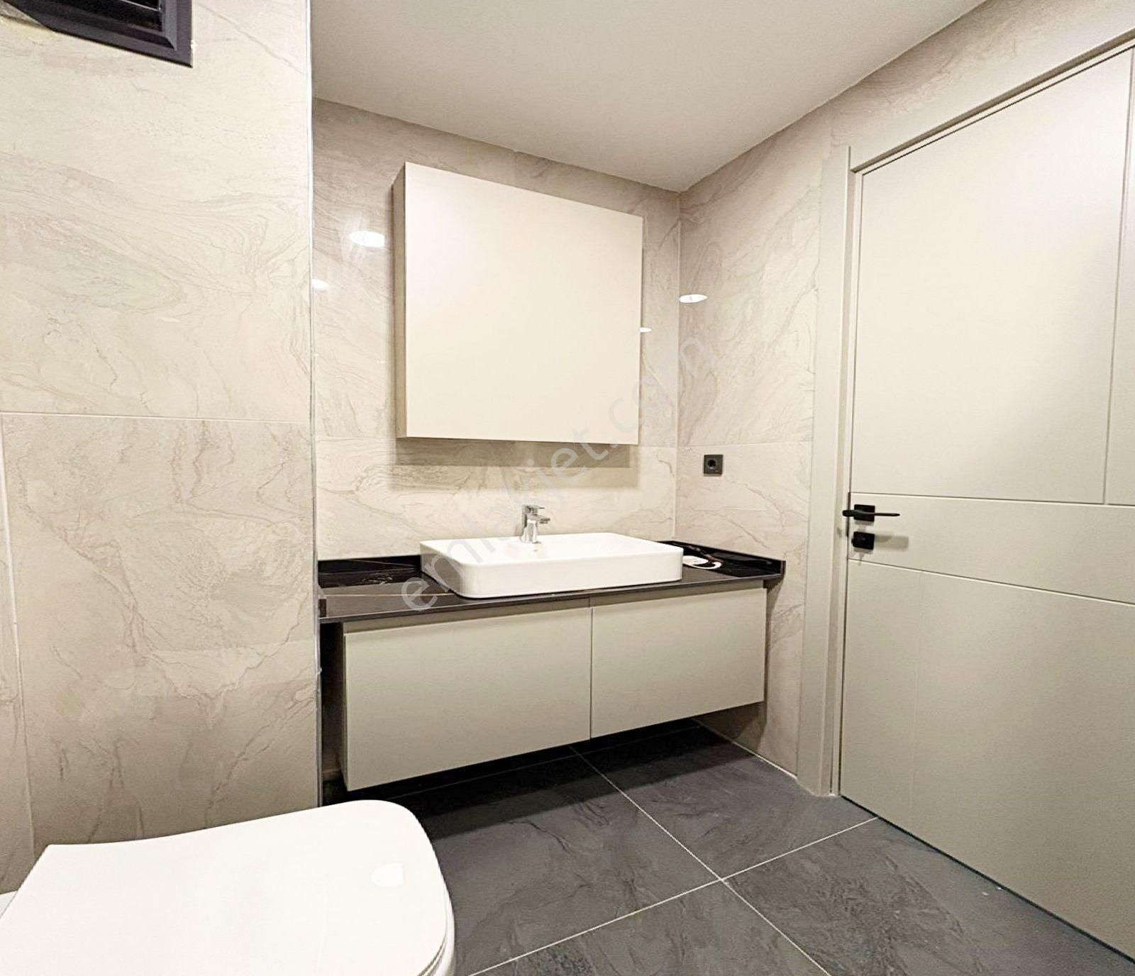 Beylikdüzünde Lavin Marmara'da Sıfır 3+1 Satılık Lüks Daire - Görsel 32